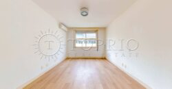 Apartamento de 370 m² reformado à venda na Avenida Atlântica, Copacabana, com vista para o mar e 2 vagas