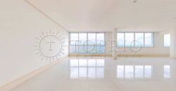 Apartamento de 370 m² reformado à venda na Avenida Atlântica, Copacabana, com vista para o mar e 2 vagas