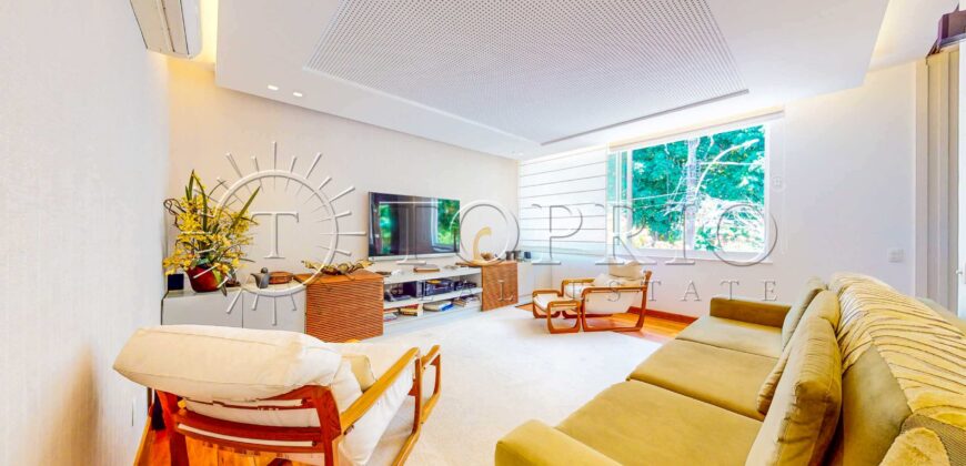 Casa triplex de 691 m² em condomínio fechado no Jardim Pernambuco