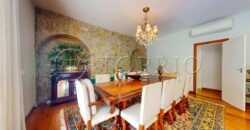 Casa triplex de 691 m² em condomínio fechado no Jardim Pernambuco