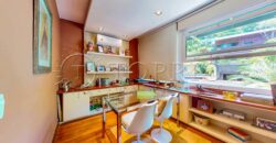 Casa triplex de 691 m² em condomínio fechado no Jardim Pernambuco