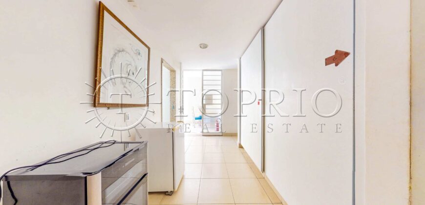 Casa triplex de 691 m² em condomínio fechado no Jardim Pernambuco