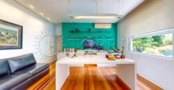 Casa triplex de 691 m² em condomínio fechado no Jardim Pernambuco