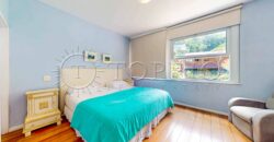 Casa triplex de 691 m² em condomínio fechado no Jardim Pernambuco