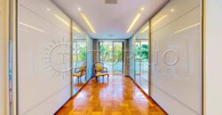 Casa triplex de 691 m² em condomínio fechado no Jardim Pernambuco