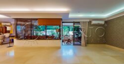 Apartamento de alto padrão de 240 m² no Leblon com 4 quartos e varanda