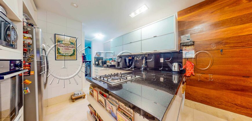 Apartamento de alto padrão de 240 m² no Leblon com 4 quartos e varanda
