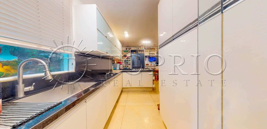 Apartamento de alto padrão de 240 m² no Leblon com 4 quartos e varanda