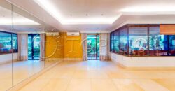 Apartamento de alto padrão de 240 m² no Leblon com 4 quartos e varanda