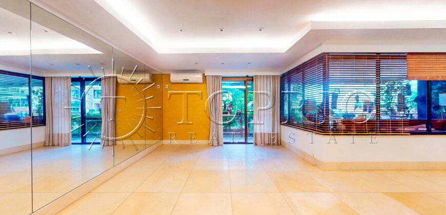 Apartamento de alto padrão de 240 m² no Leblon com 4 quartos e varanda