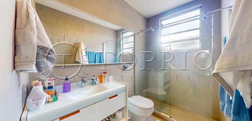 Cobertura à venda em Copacabana Posto 6 – 130 m², reformada, com jacuzzi e vaga