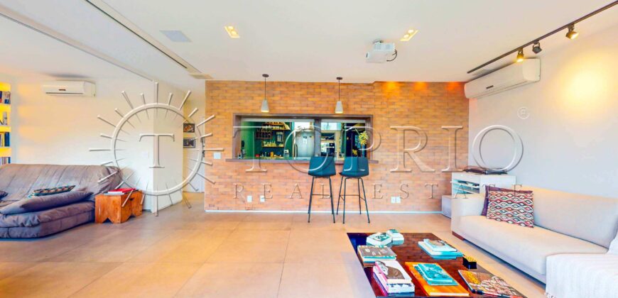 Cobertura à venda em Copacabana Posto 6 – 130 m², reformada, com jacuzzi e vaga