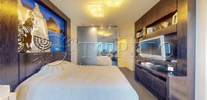 Apartamento de luxo na Av. Delfim Moreira com 435m² e vista frontal para o mar