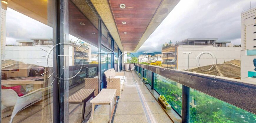 Apartamento de luxo na Av. Delfim Moreira com 435m² e vista frontal para o mar