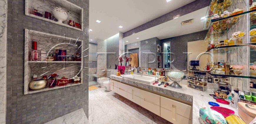 Apartamento de luxo na Av. Delfim Moreira com 435m² e vista frontal para o mar