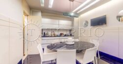 Apartamento de luxo na Av. Delfim Moreira com 435m² e vista frontal para o mar