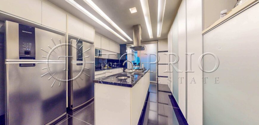 Apartamento de luxo na Av. Delfim Moreira com 435m² e vista frontal para o mar
