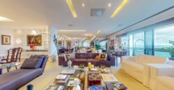 Apartamento de luxo na Av. Delfim Moreira com 435m² e vista frontal para o mar