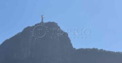 Casa Pentaplex de 558m² no Jardim Botânico com Vista para o Cristo Redentor e Elevador Privativo
