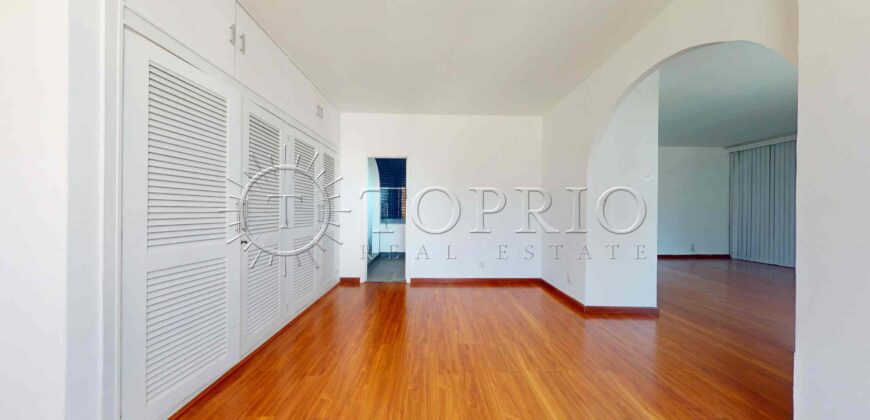 Casa Pentaplex de 558m² no Jardim Botânico com Vista para o Cristo Redentor e Elevador Privativo