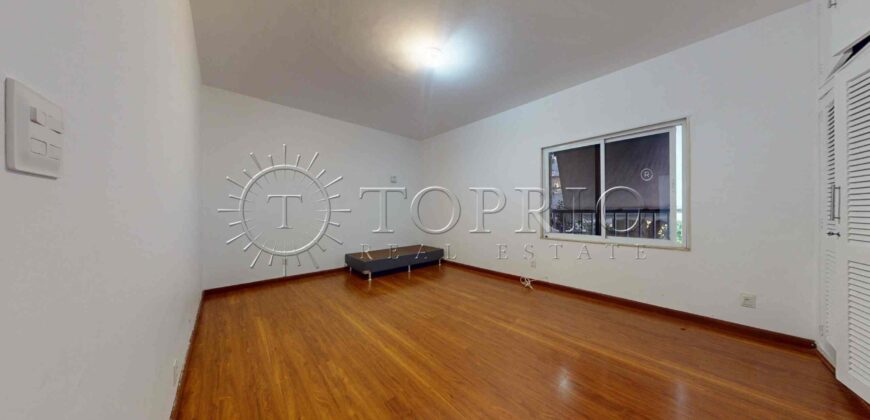 Casa Pentaplex de 558m² no Jardim Botânico com Vista para o Cristo Redentor e Elevador Privativo