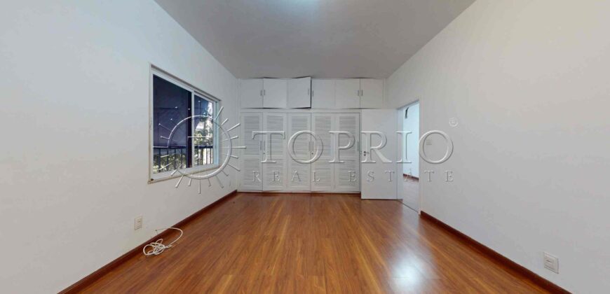Casa Pentaplex de 558m² no Jardim Botânico com Vista para o Cristo Redentor e Elevador Privativo