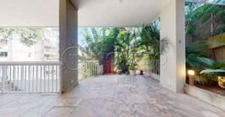Casa Pentaplex de 558m² no Jardim Botânico com Vista para o Cristo Redentor e Elevador Privativo