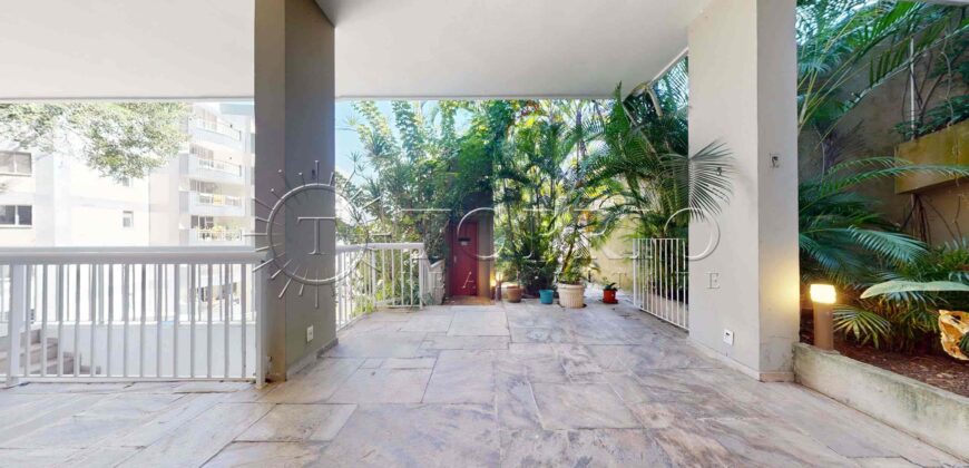 Casa Pentaplex de 558m² no Jardim Botânico com Vista para o Cristo Redentor e Elevador Privativo