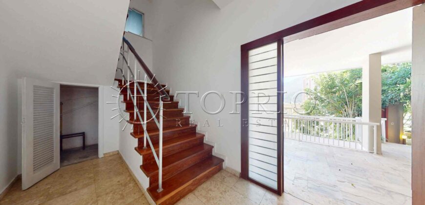 Casa Pentaplex de 558m² no Jardim Botânico com Vista para o Cristo Redentor e Elevador Privativo
