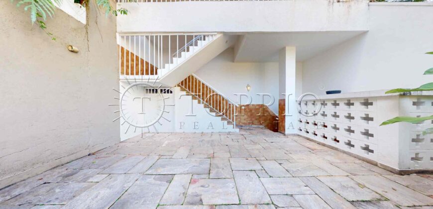 Casa Pentaplex de 558m² no Jardim Botânico com Vista para o Cristo Redentor e Elevador Privativo