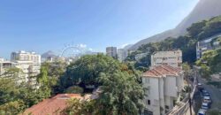 Apartamento de 91 m² à venda no Jardim Botânico, reformado e com vista para o Cristo Redentor