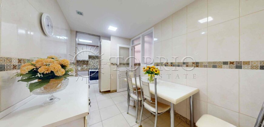 Apartamento de 117 m² à venda na Lagoa Rodrigo de Freitas com vista panorâmica e sol da manhã
