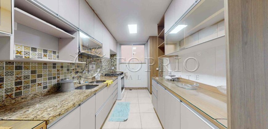 Apartamento de 117 m² à venda na Lagoa Rodrigo de Freitas com vista panorâmica e sol da manhã