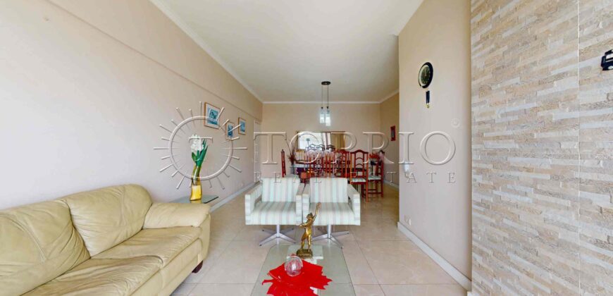 Apartamento de 117 m² à venda na Lagoa Rodrigo de Freitas com vista panorâmica e sol da manhã