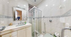 Apartamento de 117 m² à venda na Lagoa Rodrigo de Freitas com vista panorâmica e sol da manhã