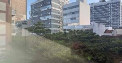 Apartamento de 169 m² à venda no Leblon, reformado e na quadra da praia