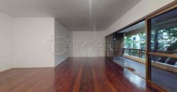 Apartamento de 130 m² à venda em Ipanema, silencioso e com excelente potencial de modernização