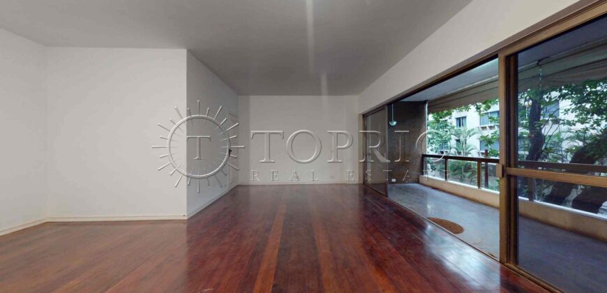 Apartamento de 130 m² à venda em Ipanema, silencioso e com excelente potencial de modernização
