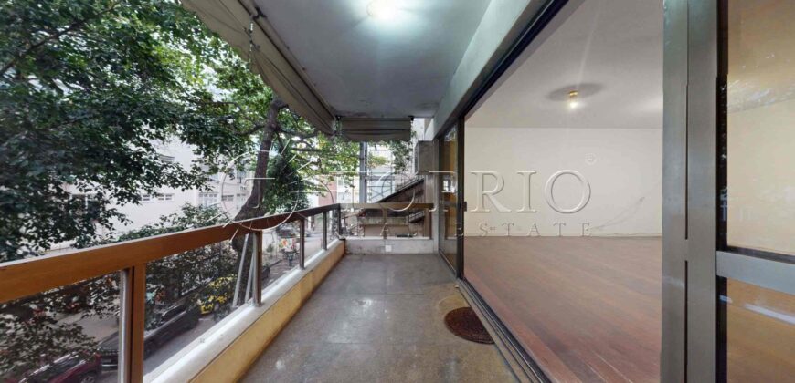 Apartamento de 130 m² à venda em Ipanema, silencioso e com excelente potencial de modernização