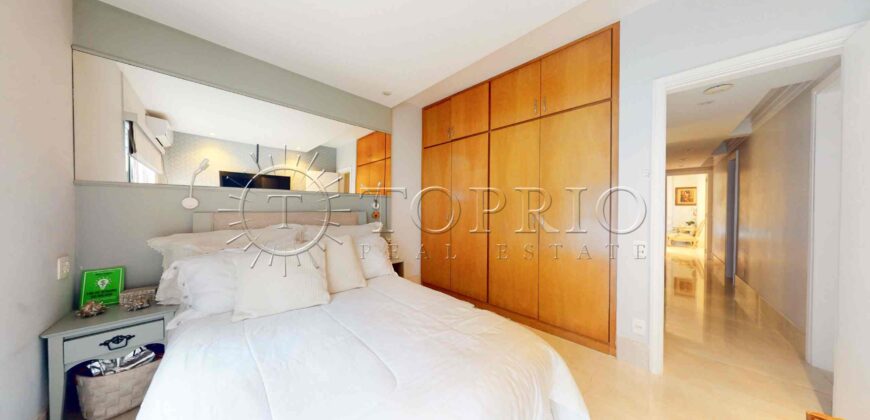 Apartamento de 192 m² à venda em Ipanema na Rua Redentor, reformado e no quadrilátero do charme