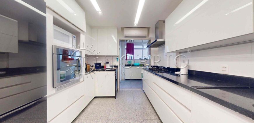 Apartamento de 192 m² à venda em Ipanema na Rua Redentor, reformado e no quadrilátero do charme