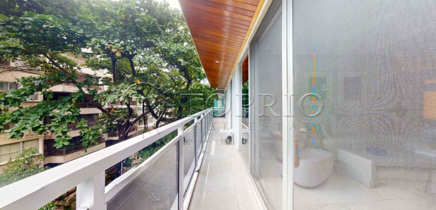 Apartamento de 192 m² à venda em Ipanema na Rua Redentor, reformado e no quadrilátero do charme