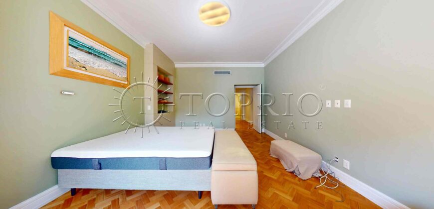 Apartamento de 488 m² à venda em frente à Praia de Ipanema na Vieira Souto