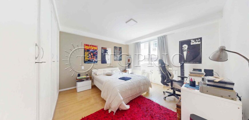 Apartamento de 330 m² à venda em frente à Praia de Ipanema na Vieira Souto