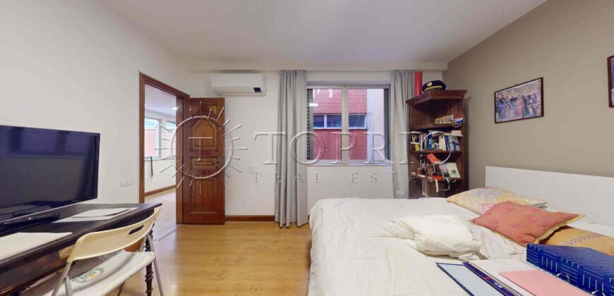 Apartamento de 330 m² à venda em frente à Praia de Ipanema na Vieira Souto