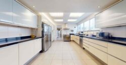 Apartamento de 488 m² à venda em frente à Praia de Ipanema na Vieira Souto
