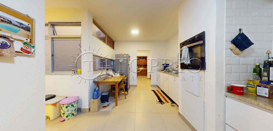 Apartamento de 330 m² à venda em frente à Praia de Ipanema na Vieira Souto