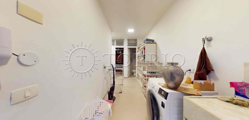 Apartamento de 330 m² à venda em frente à Praia de Ipanema na Vieira Souto