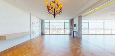 Apartamento de 488 m² à venda em frente à Praia de Ipanema na Vieira Souto