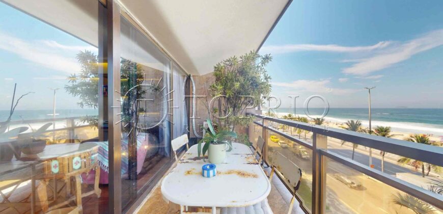 Apartamento de 330 m² à venda em frente à Praia de Ipanema na Vieira Souto